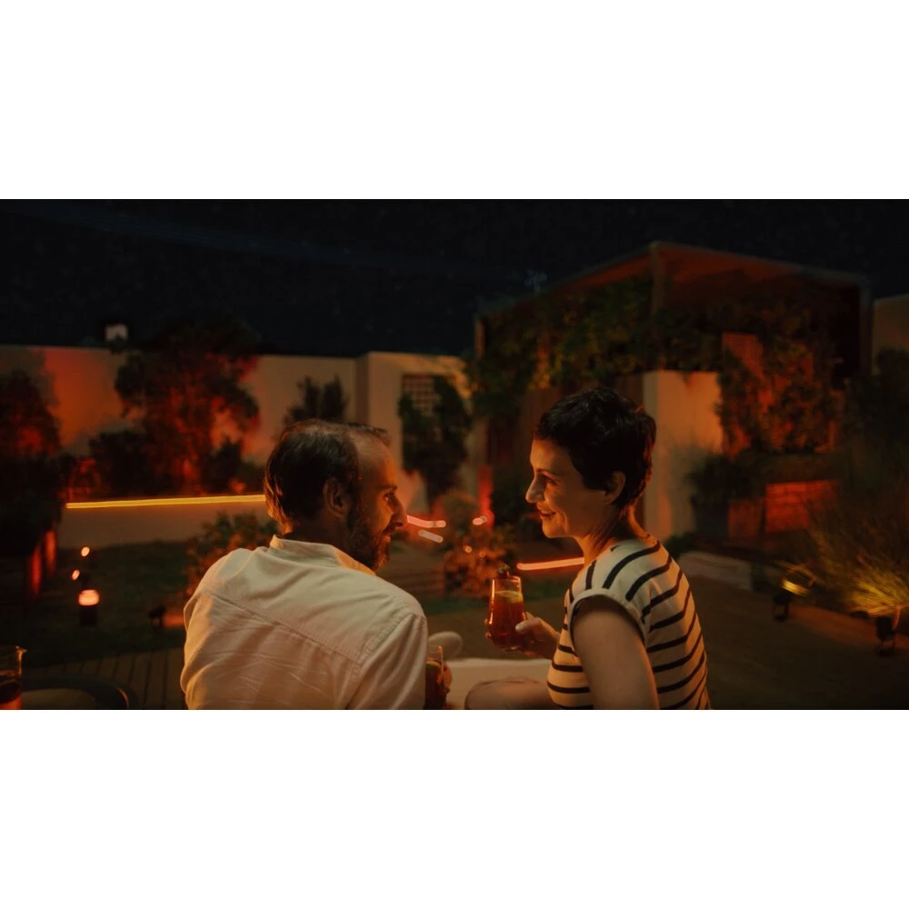 Philips Hue Ambiance White & Color Outdoor Lightstrip LED Weiß, 1-flammig 4 Philips Hue Ambiance White & Color Outdoor Lightstrip LED Weiß, 1-flammig – Bild 4